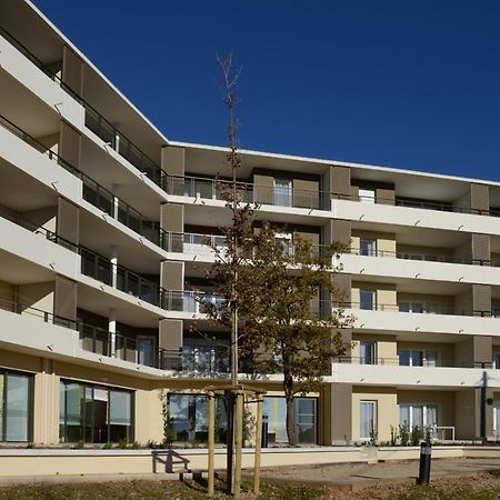 Domitys Les Coteaux De L'Esterel Frejus Bagian luar foto